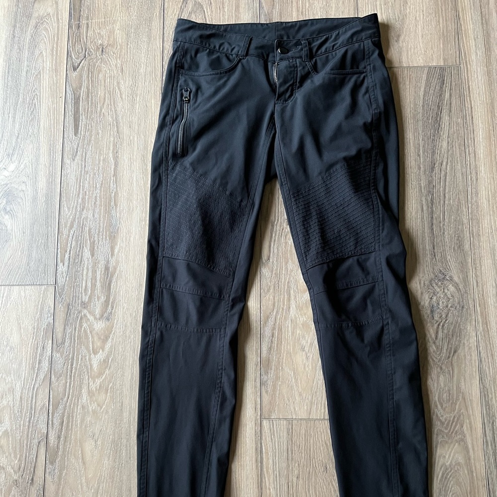 Lululemon pants